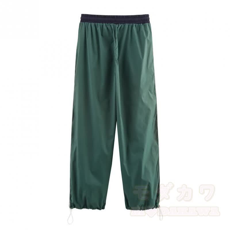 Zweiteiliges Set: Lässige, Farben abgesetzte Jacke mit Reißverschluss und Kordelzug, Hose mit weitem Bein und passende Hose mit weitem Bein - image 10