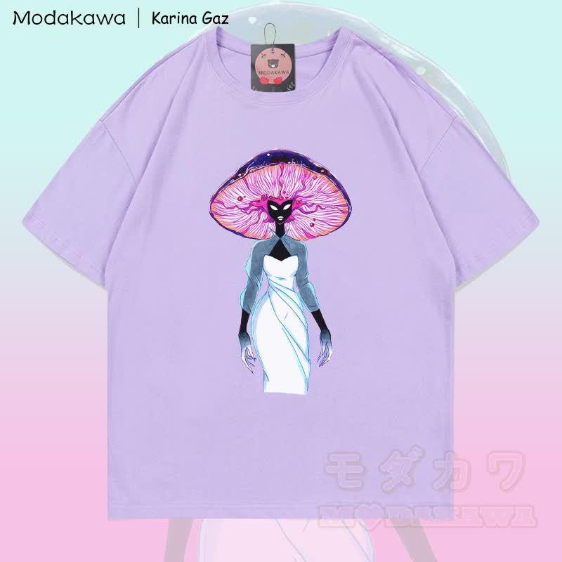 MODAKAWA X Karina Gaz Mushroom Girl Grafik-T-Shirt aus 100 % Baumwolle - Hellviolett - 5XL - image 4
