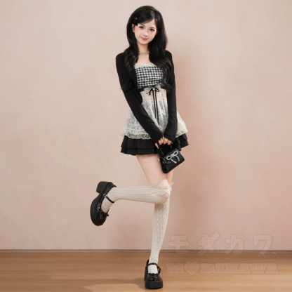 Dreiteiliges Set aus kariertem Spitzen-Cami-Top, langärmeliger Rüschen-Cardigan und Rock - image 4