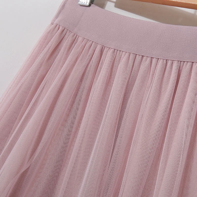 Strickjacke, Perlen-Tüllrock, passendes Outfit - image 13