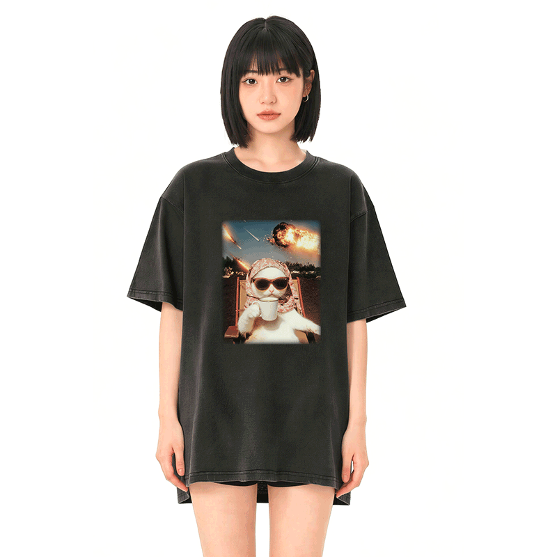 Modakawa Unisex Vintage Washed T-Shirt mit Katzenmotiv - image 3