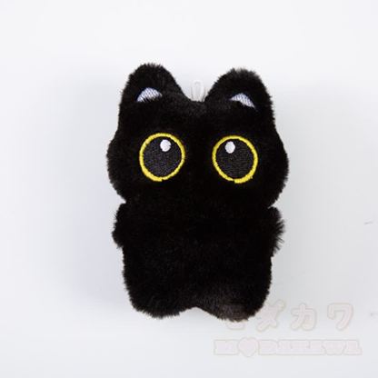 Hochwertige Latzhose mit niedlicher Katzenstickerei und Katzenanhänger - image 6