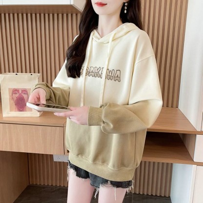 Modakawa Hoodie mit Farbverlauf und Buchstabenprint - image 6