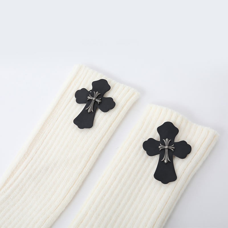 Dreiteiliges Set aus Strickoberteil, Rock und Beinwärmern mit Kordelzug - image 5