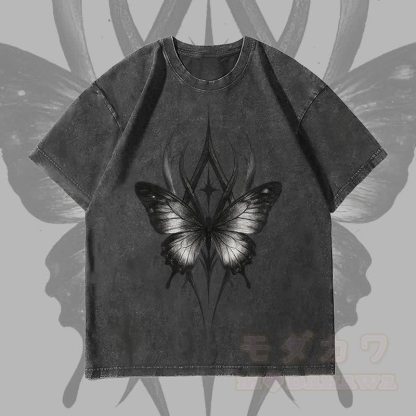 MODAKAWA Gothic Butterfly Graphic Unisex Vintage Washed T-Shirt - Schwarz - 4XL - image 4