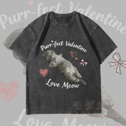 MODAKAWA PURR-FECT VALENTINE Verspieltes Katzenmotiv Unisex Vintage Washed T-Shirt - Schwarz - 4XL - image 4