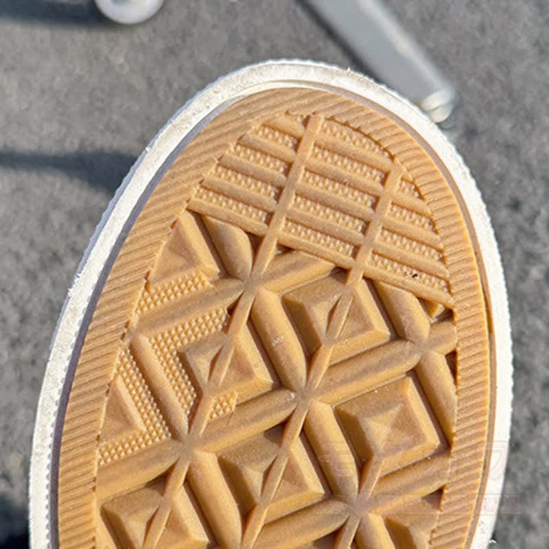 Vintage High-Top-Stiefeletten aus Canvas mit Riemen, Schnürung und Blocksohle - image 10
