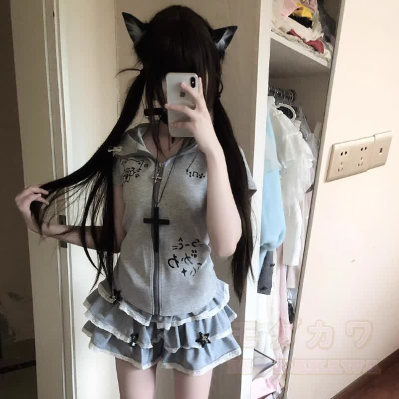 Harajuku Fashion: Zweiteiliges Set aus süßem Kapuzentop mit Katzenprint und Rüschenrock - image 5