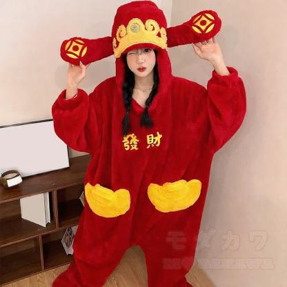 Lucky Fortune Plüsch-Kapuzen-Einteiler-Pyjama - image 4