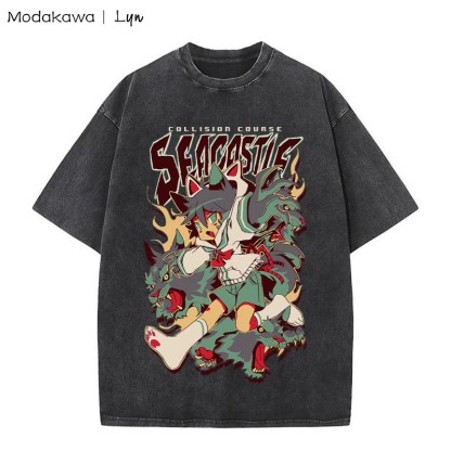 MODAKAWA X Lyn Mametchi COLLISION COURSE Unisex-T-Shirt mit Grafik und Kitty Girl-Print im Vintage-Look - Black - 5XL - image 3