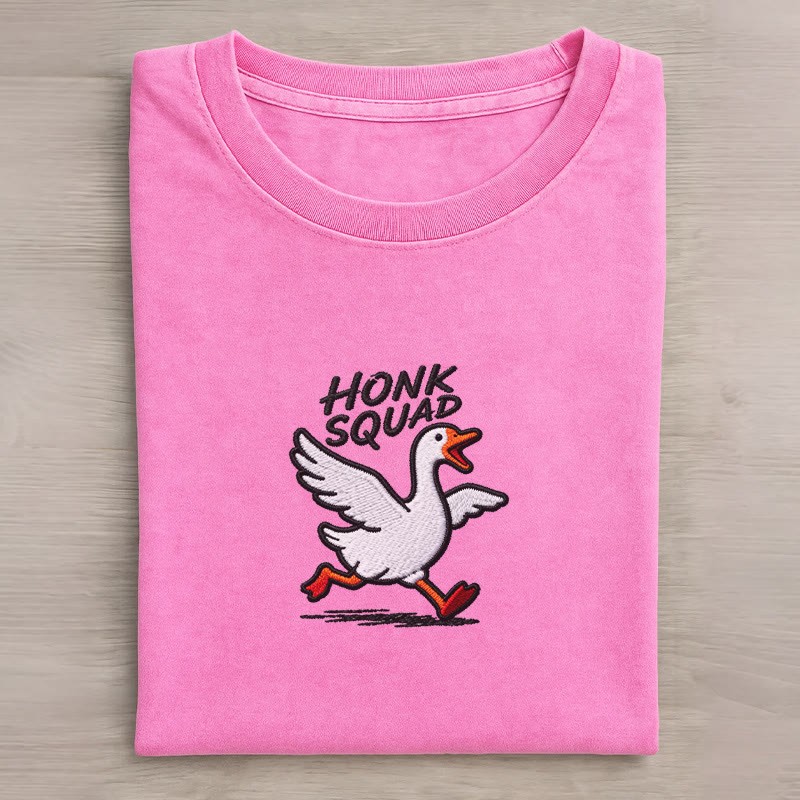 HONK SQUAD Running Goose Grafik Unisex Vintage gewaschenes T-Shirt - Rose Red - 5XL - image 4