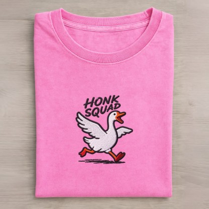 HONK SQUAD Running Goose Grafik Unisex Vintage gewaschenes T-Shirt - Rose Red - 5XL - image 4