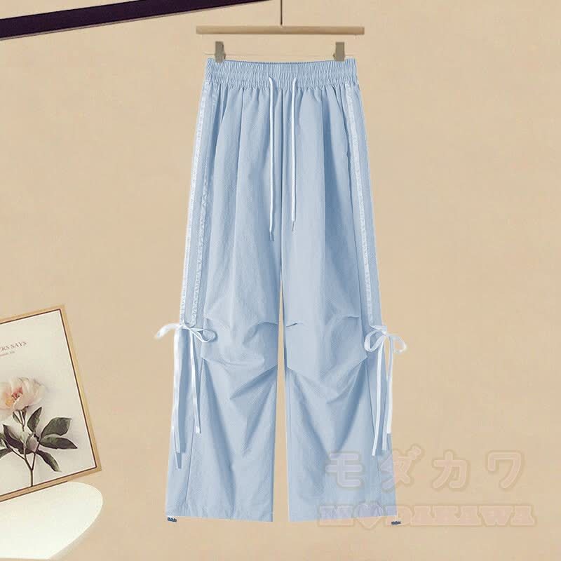 Zweiteiliges Set aus unregelmäßigem T-Shirt und Hose mit Kordelzug - image 3