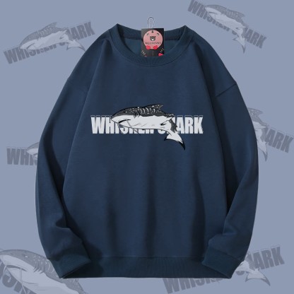 MODAKAWA Unisex-Sweatshirt mit Schnurrbart-Hai-Motiv - Purplish Blue - 5XL - image 3