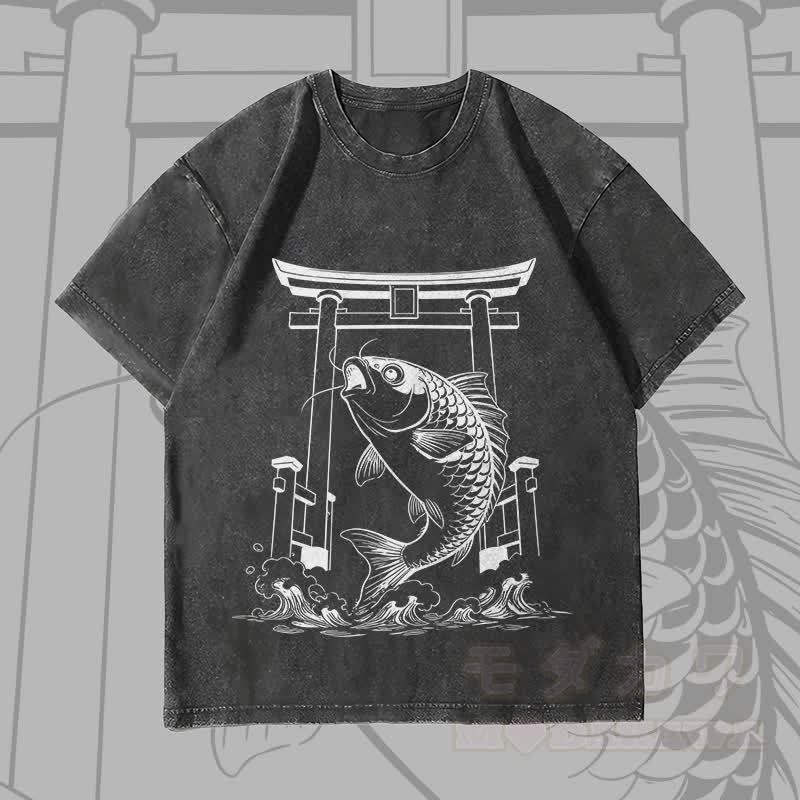 MODAKAWA Unisex-T-Shirt mit springendem Fischmotiv im Vintage-Stil - Schwarz - 4XL - image 3