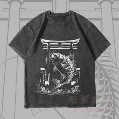 MODAKAWA Unisex-T-Shirt mit springendem Fischmotiv im Vintage-Stil - Schwarz - 4XL - image 3