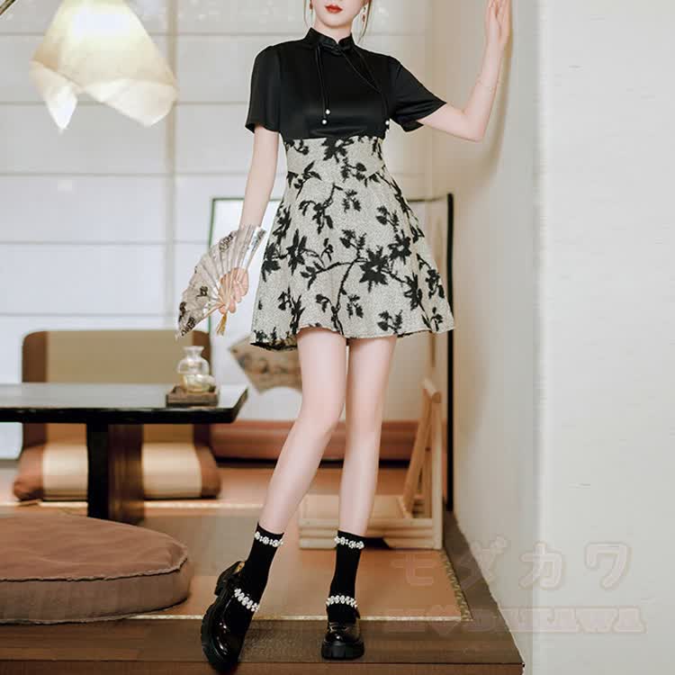 Cheongsam-Kleid im chinesischen Stil mit Mandarin-Kragen und Patchwork-Elementen - image 6