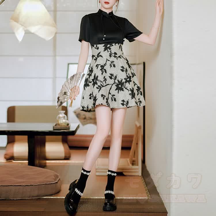 Cheongsam-Kleid im chinesischen Stil mit Mandarin-Kragen und Patchwork-Elementen - image 6