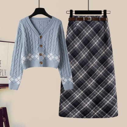 Strickjacke, Gürtel, Karorock, passendes Outfit - Set D - XL - image 4