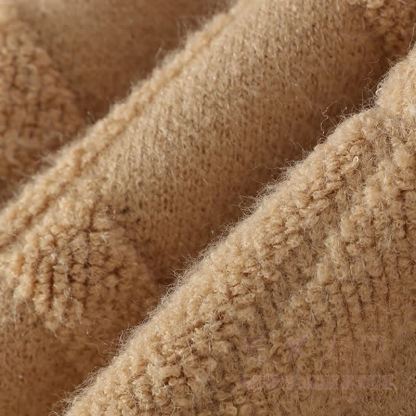 Zweiteiliger Pullover in Strickoptik mit Lagenlook und Cordhose - image 11