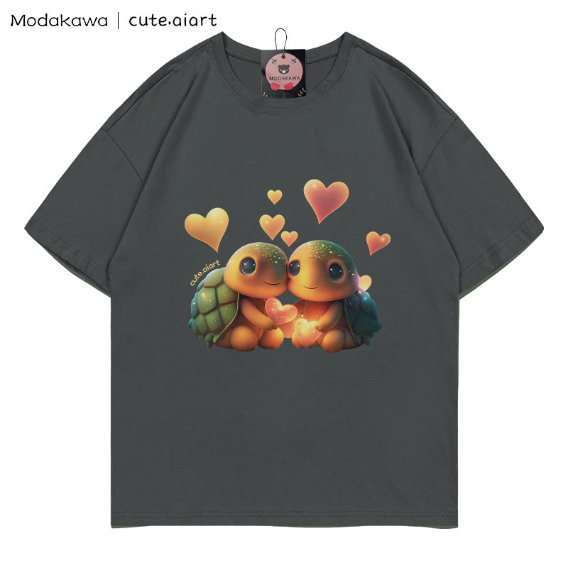 T-Shirt mit dem Aufdruck „Zwei kuschelnde Schildkröten“ - Charcoal Gray - 5XL - image 4