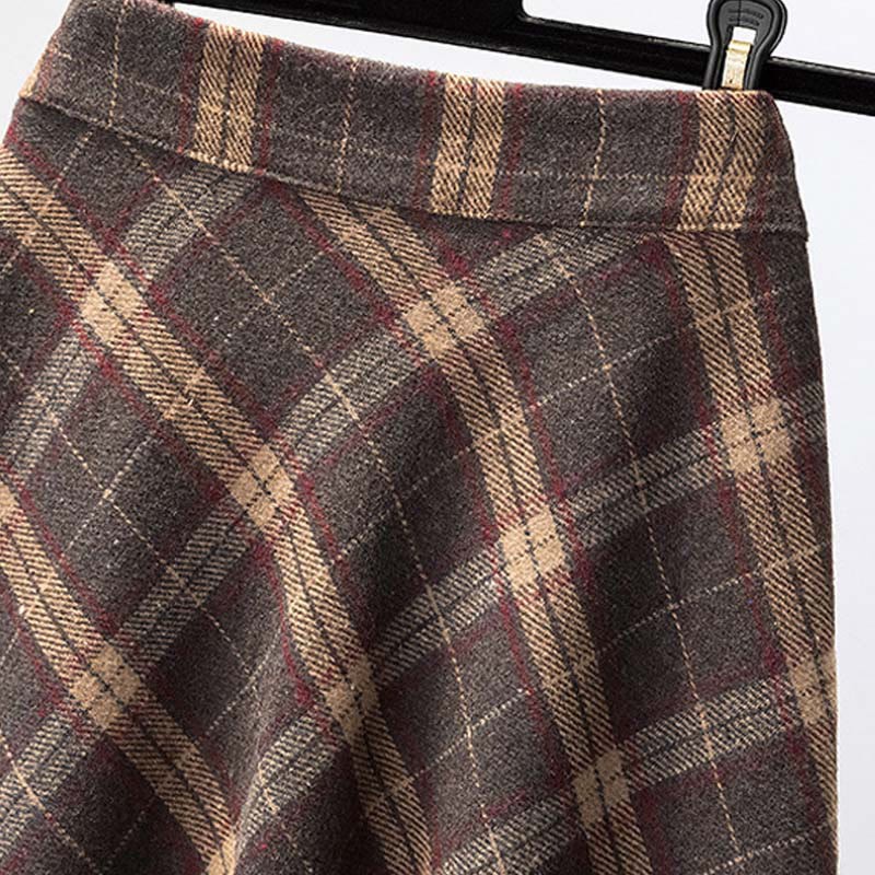 Strickkleid mit Gürtel, strukturierter Strickrock, passendes Outfit - image 5