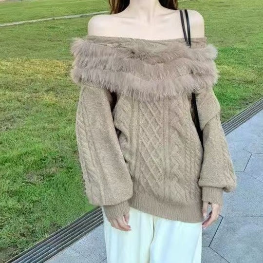 Strickpullover mit schulterfreiem Kragen aus Kunstpelz - image 10