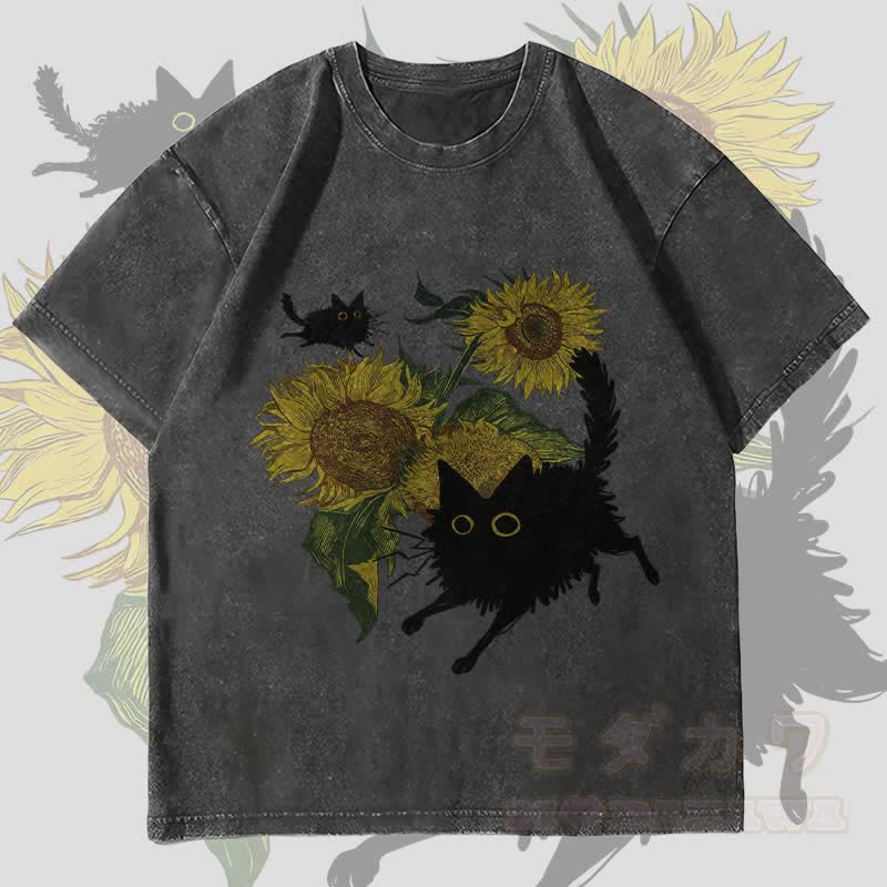 MODAKAWA Schwarze Katze und Sonnenblumen Grafik Unisex Vintage Washed T-Shirt - Schwarz - 4XL - image 4