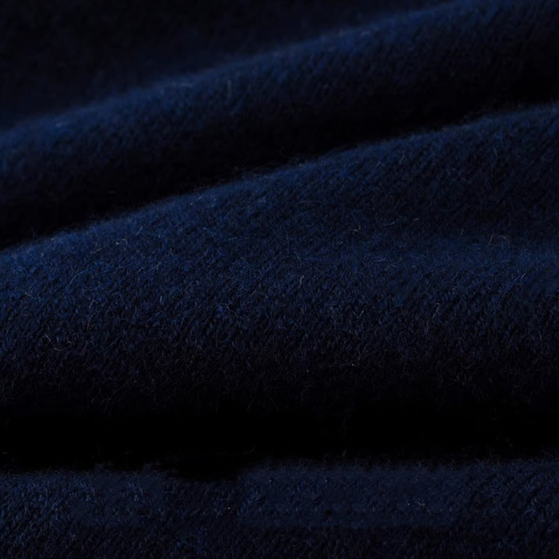 Gefälschtes Partner-Outfit: Pullover und Rock - image 9