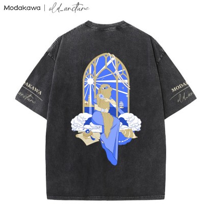 MODAKAWA X old_arcture – T-Shirt mit „Blondes Mädchen bürstet Haare“ und Muschel-Print im Vintage-Look - Black - 5XL - image 4