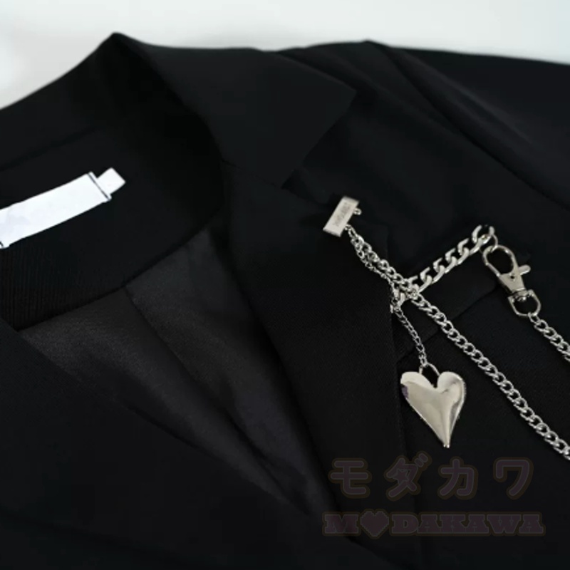 Zweiteiliges Set aus kurzem Gothic-Blazer und kariertem Spitzen-Camikleid - image 4