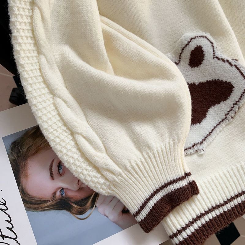 3D-Pullover mit Hasen- und Blumenmuster - image 5