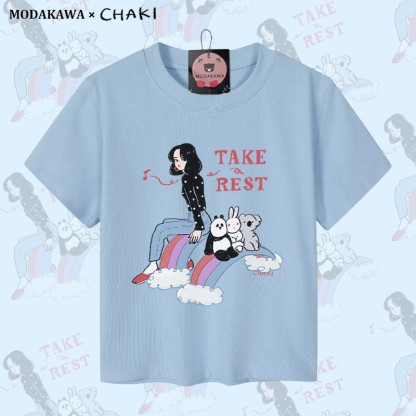 TAKE A REST Mädchen sitzt mit Tieren auf Regenbogen-Grafik Crop-Top für Damen, 92 % gekämmte Baumwolle - Blue - XL - image 3