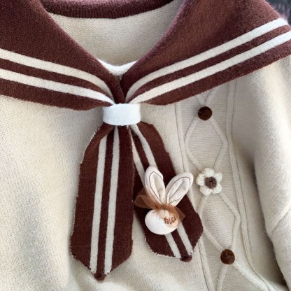 3D-Pullover mit Hasen- und Blumenmuster - image 3