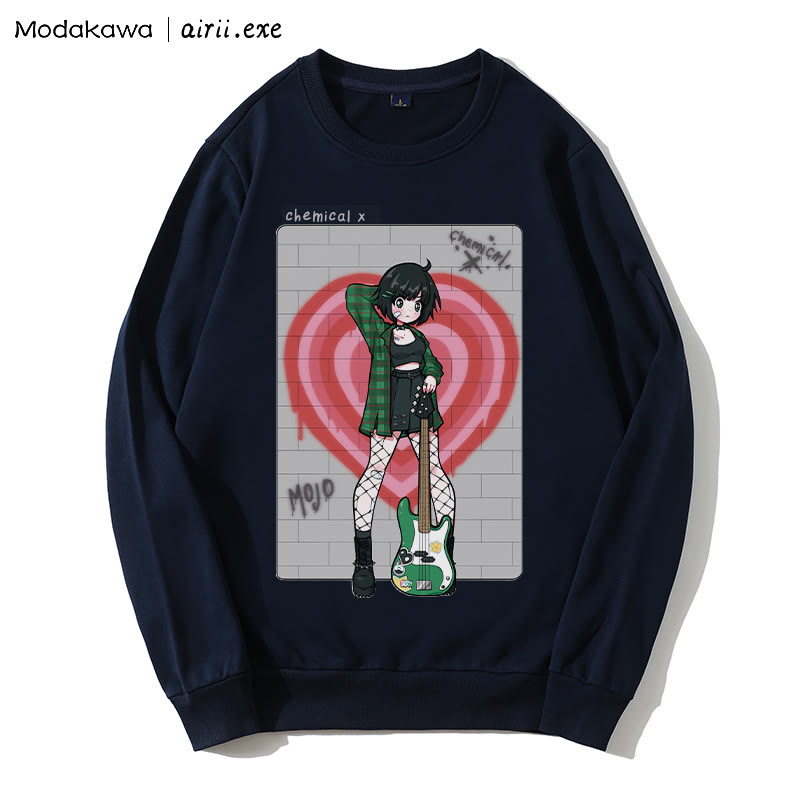 MODAKAWA X airii.exe CHEMICAL Sweatshirt mit Rundhalsausschnitt und Buchstabendruck „Gitarrenmädchen“ - Purplish Blue - 5XL - image 3
