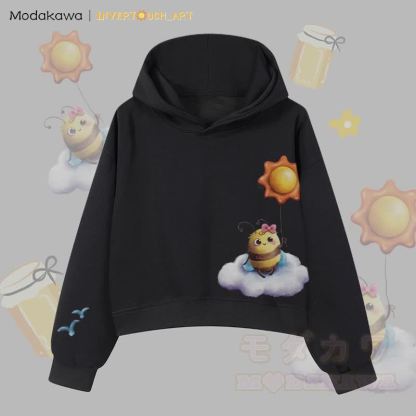 MODAKAWA X INVERTOUCH_ART Cloud Bee Graphic Modakawa Cropped Cotton Hoodie - Schwarz A - 3XL - image 4