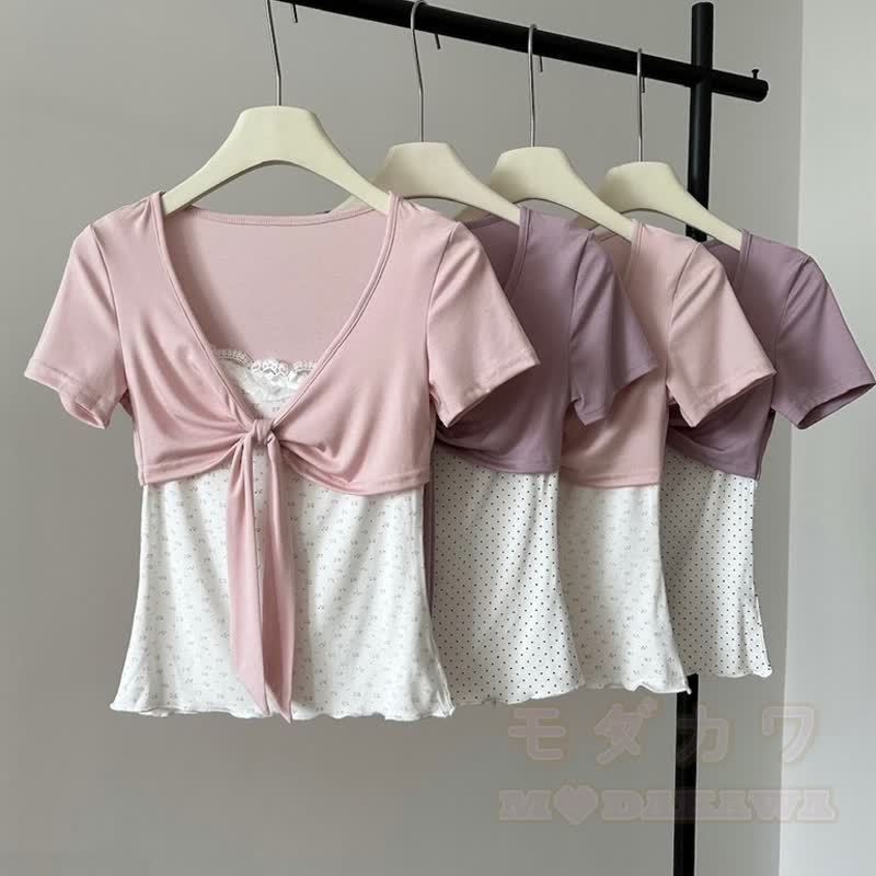 Zweiteiliges Set aus süßem Kurzarm-T-Shirt mit Schleife und Polka-Dots sowie einem Rock mit elastischem Bund - image 4