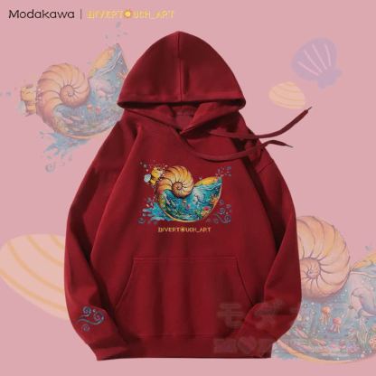 MODAKAWA X INVERTOUCH_ART Fleecegefütterter Hoodie mit Muschel- und Bienenmotiv - Rot - 5XL - image 5
