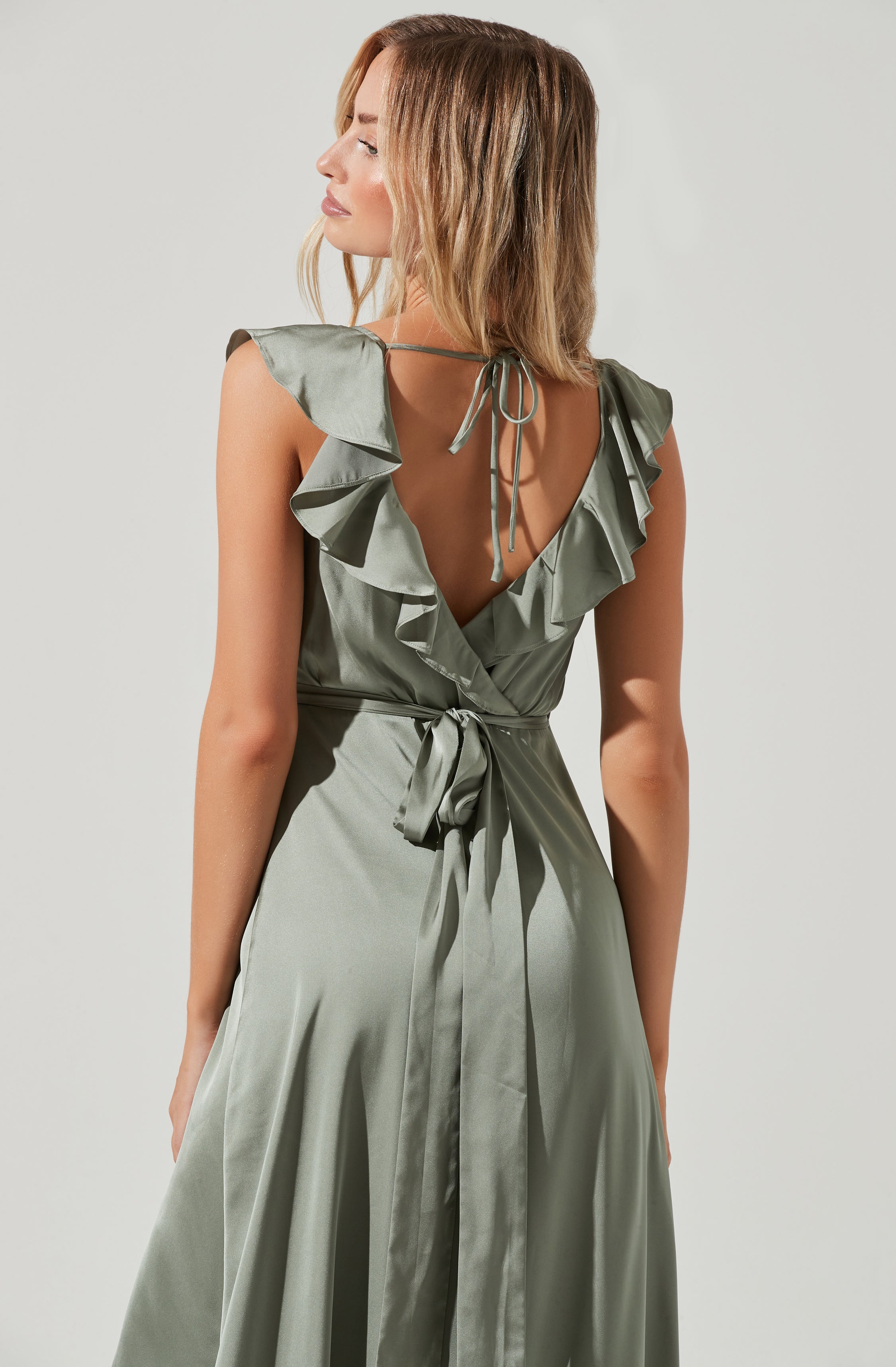 Wilshire Ruffle Open Back Midi Dress-Aljck