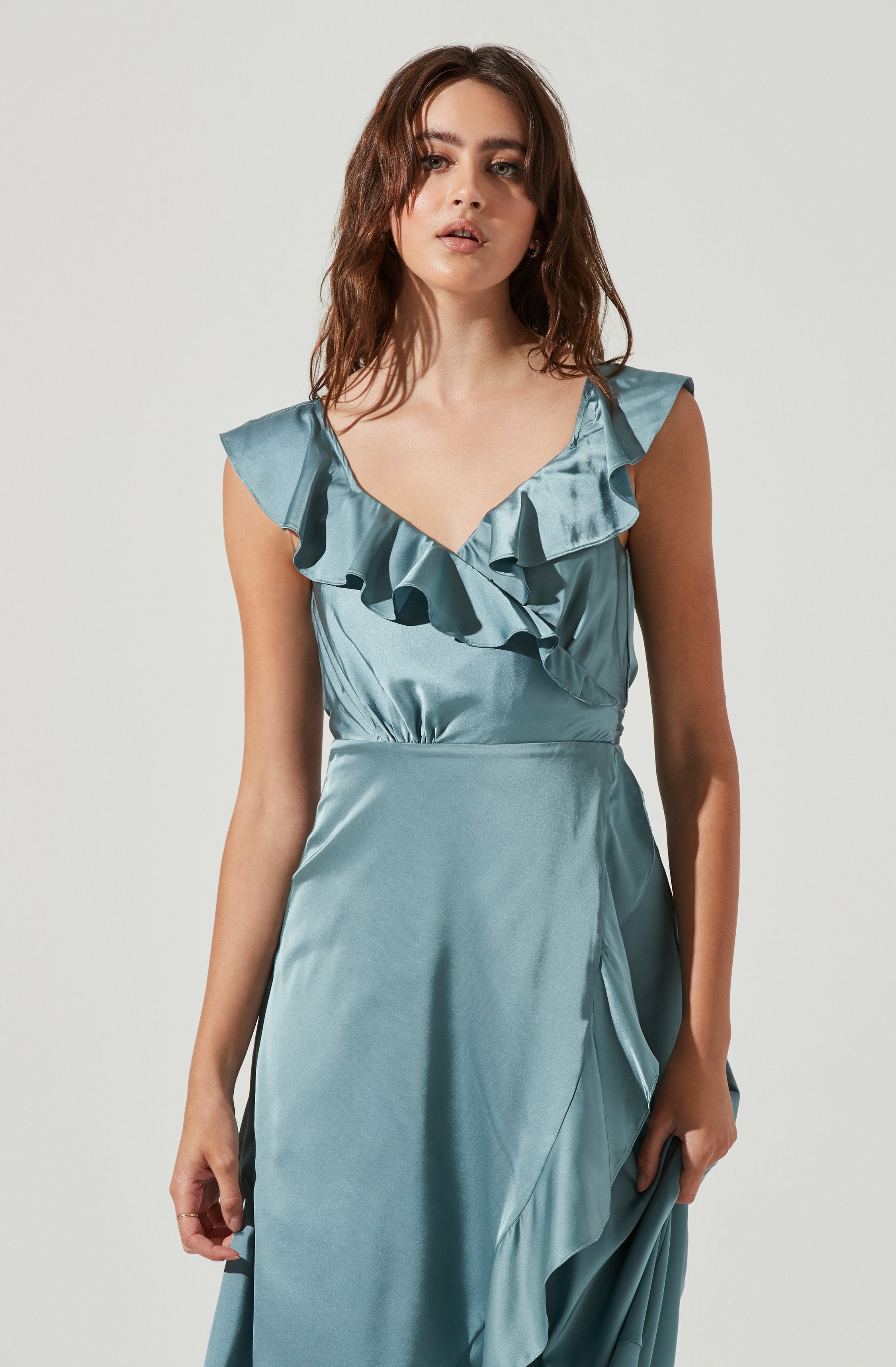 Wilshire Ruffle Open Back Midi Dress-Aljck