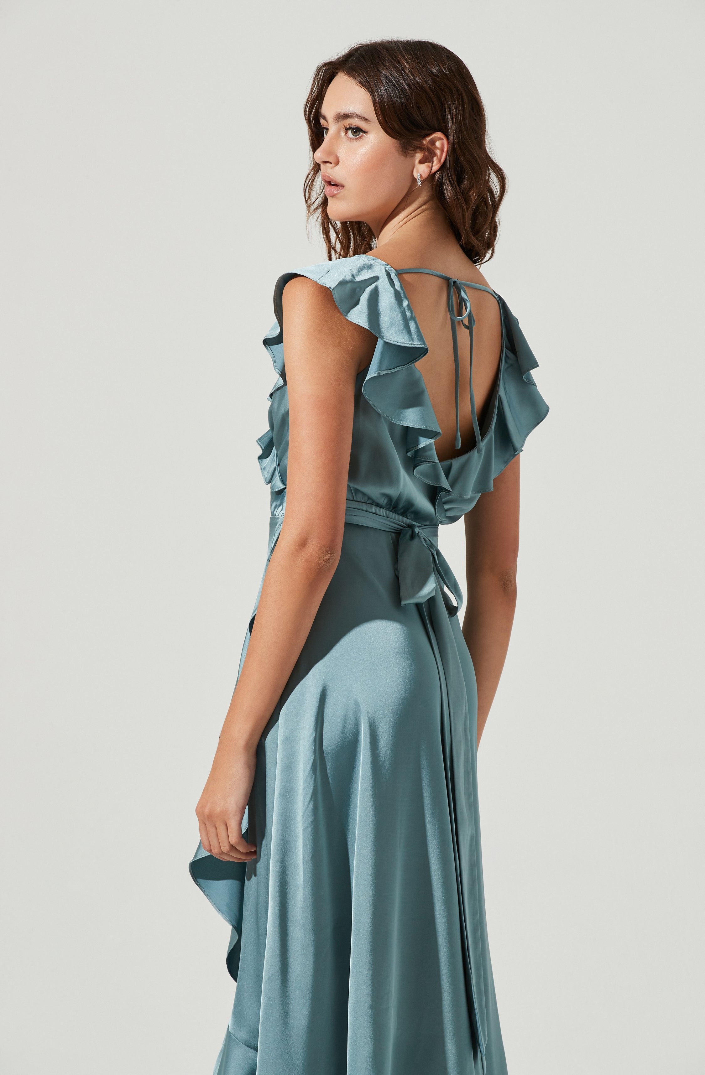 Wilshire Ruffle Open Back Midi Dress-Aljck