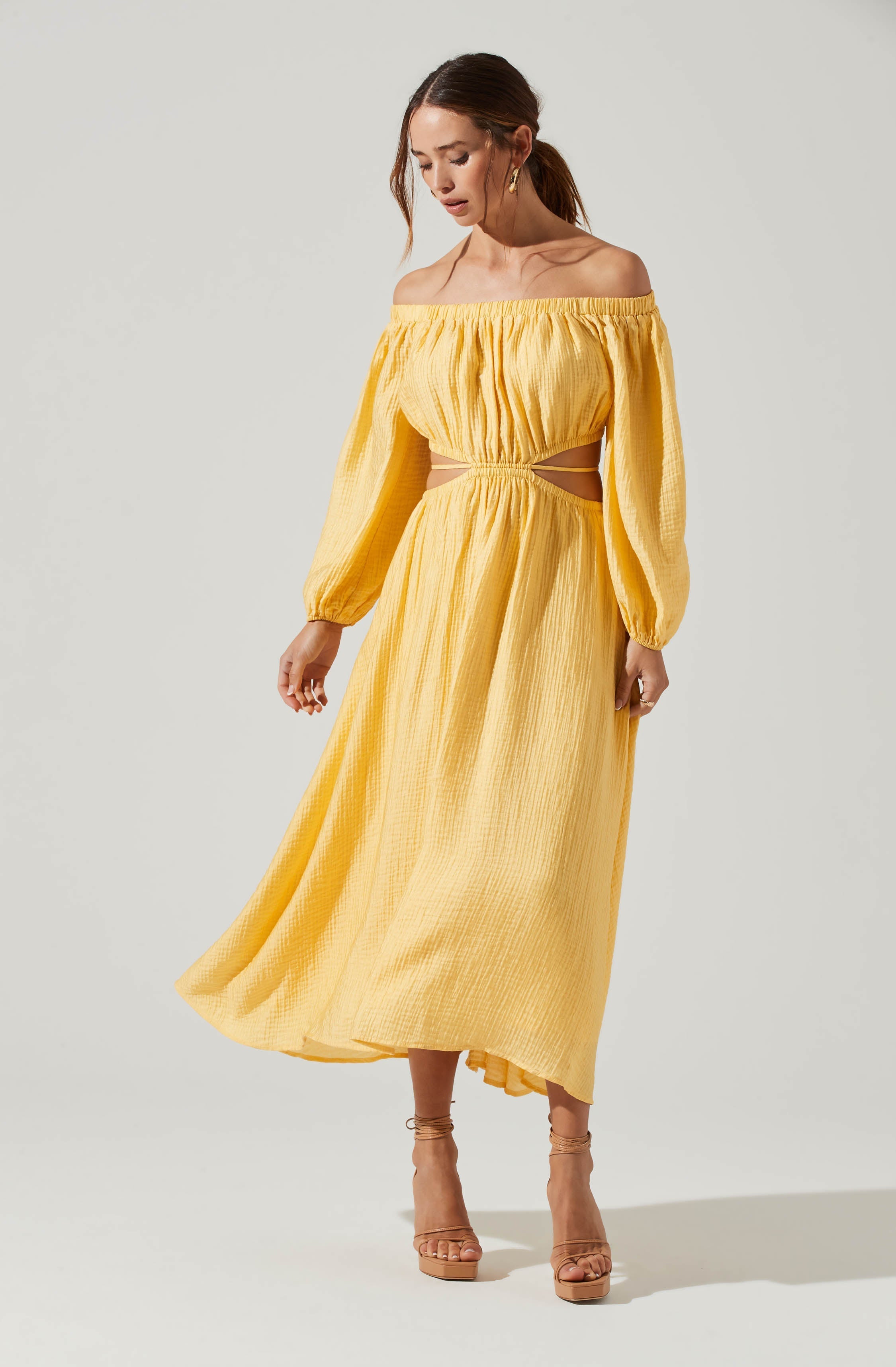 Cassian Cutout Off Shoulder Midi Dress-Aljck