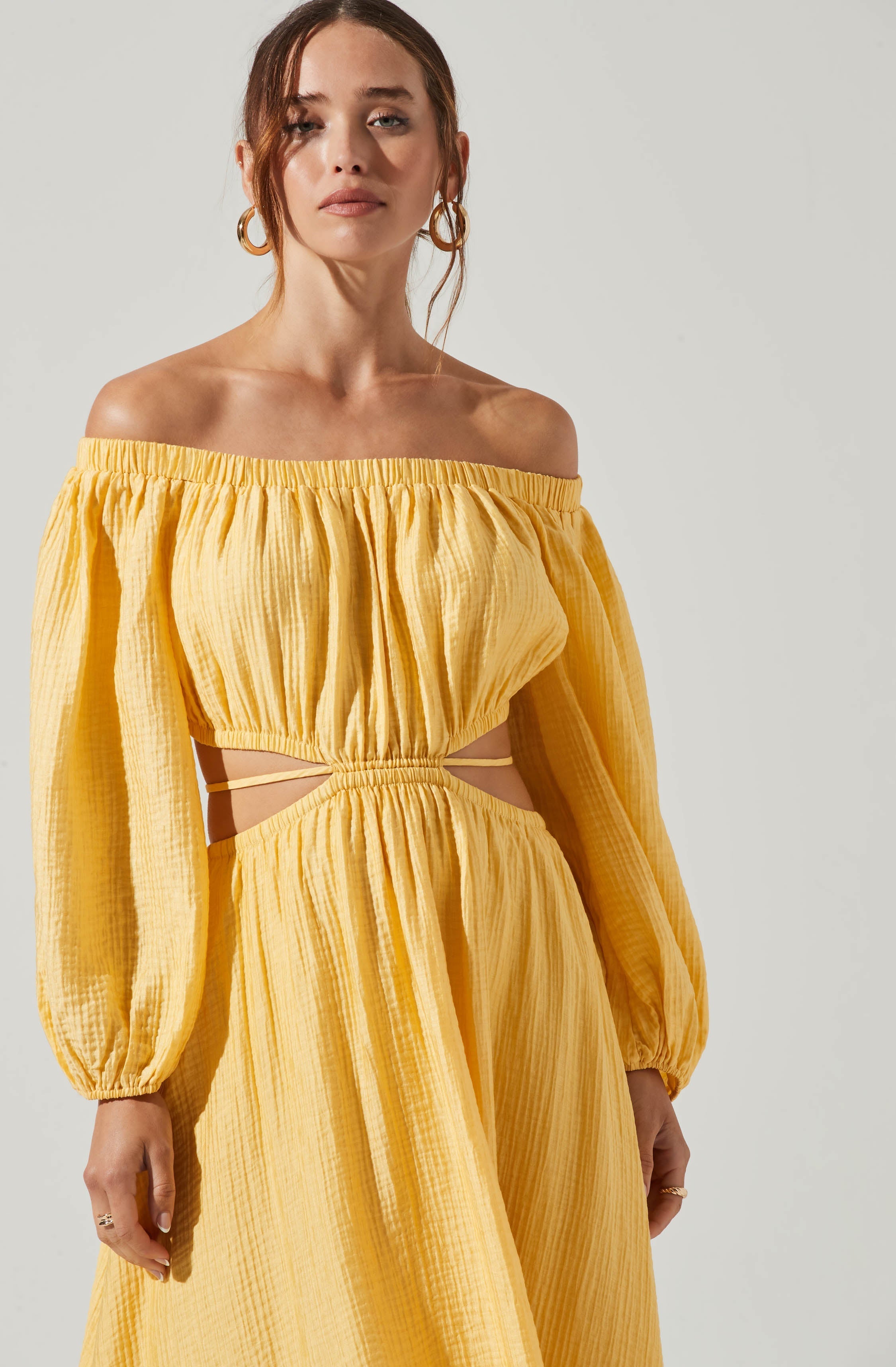 Cassian Cutout Off Shoulder Midi Dress-Aljck