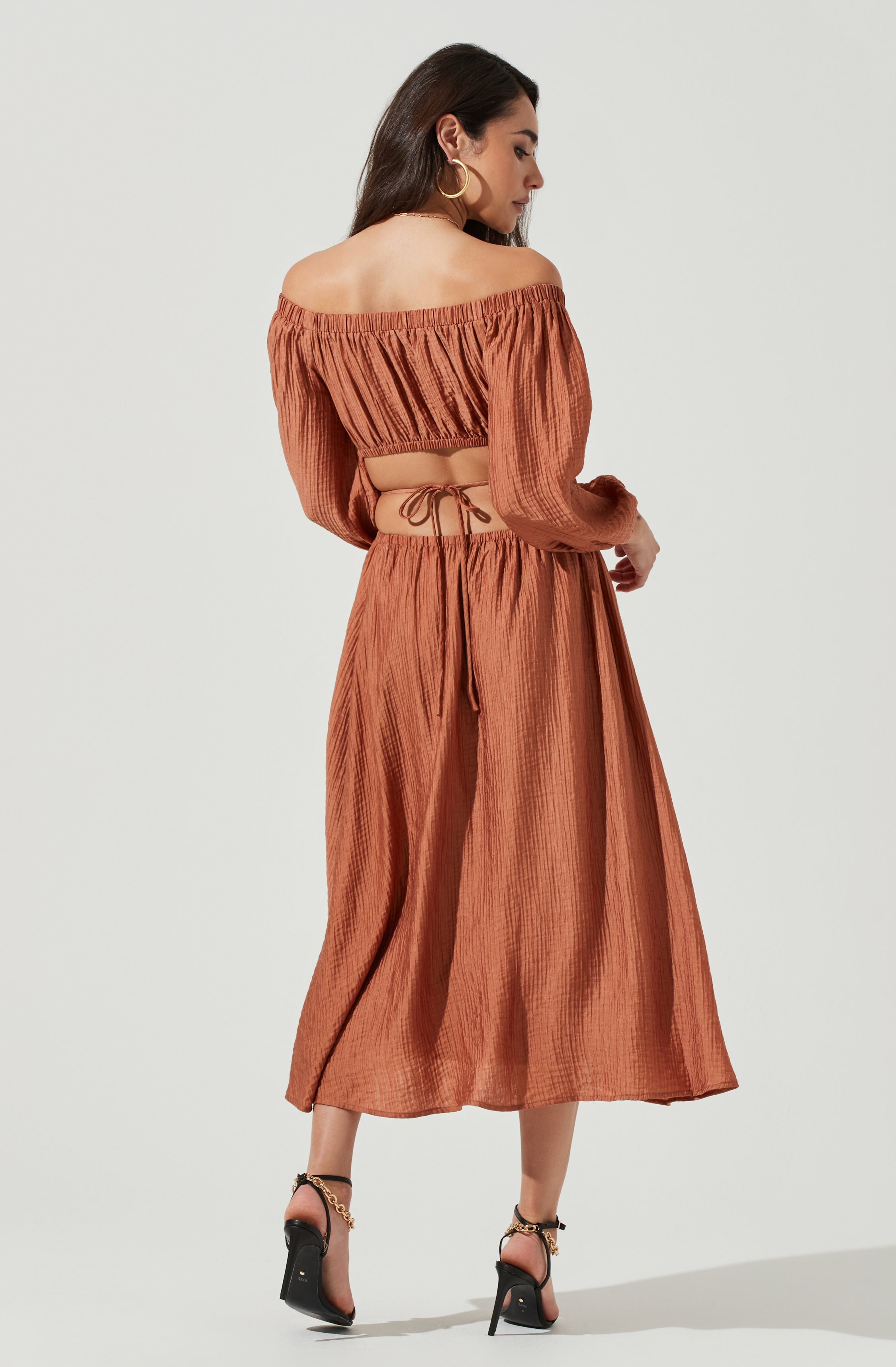 Cassian Cutout Off Shoulder Midi Dress-Aljck