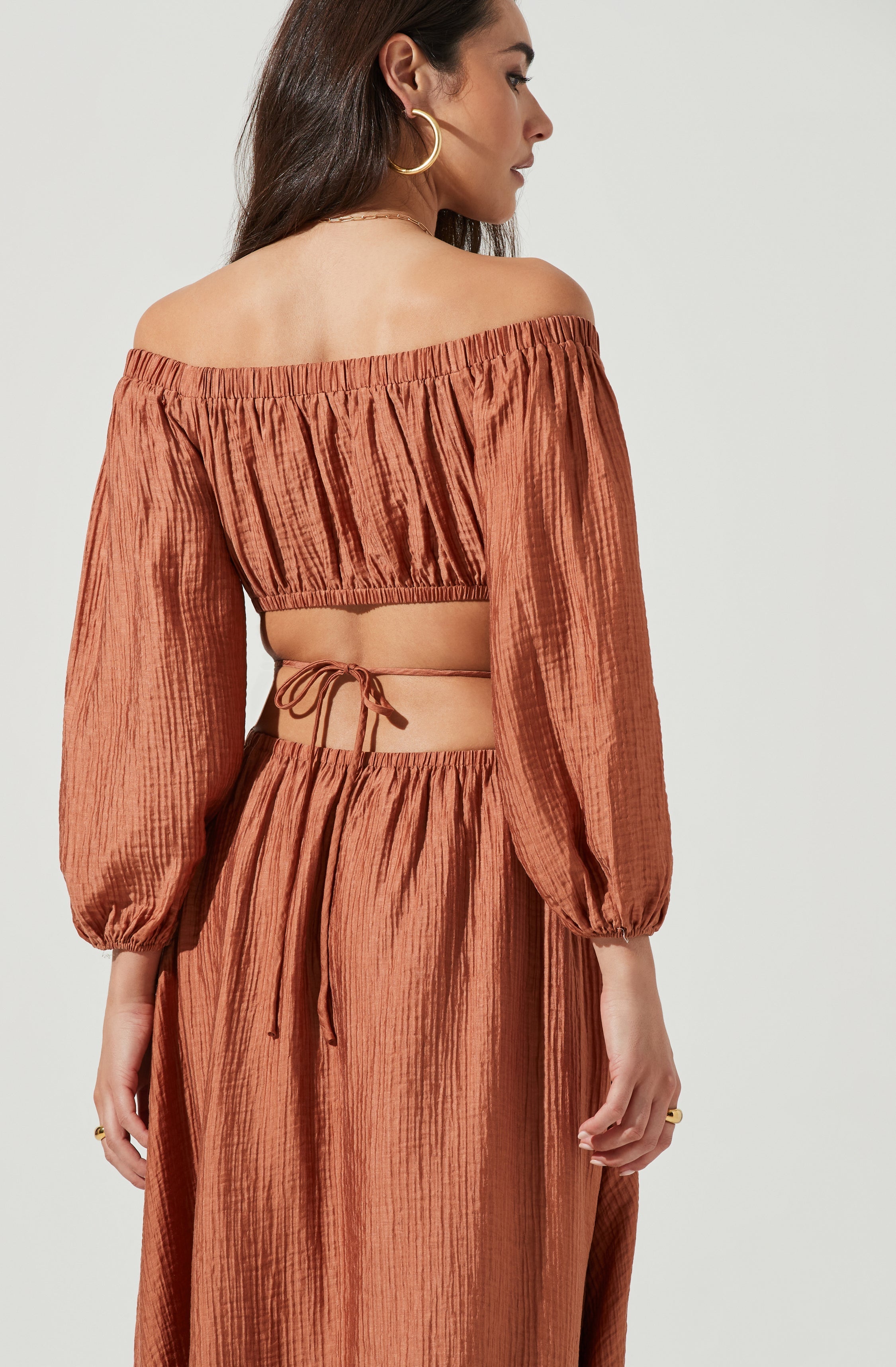 Cassian Cutout Off Shoulder Midi Dress-Aljck