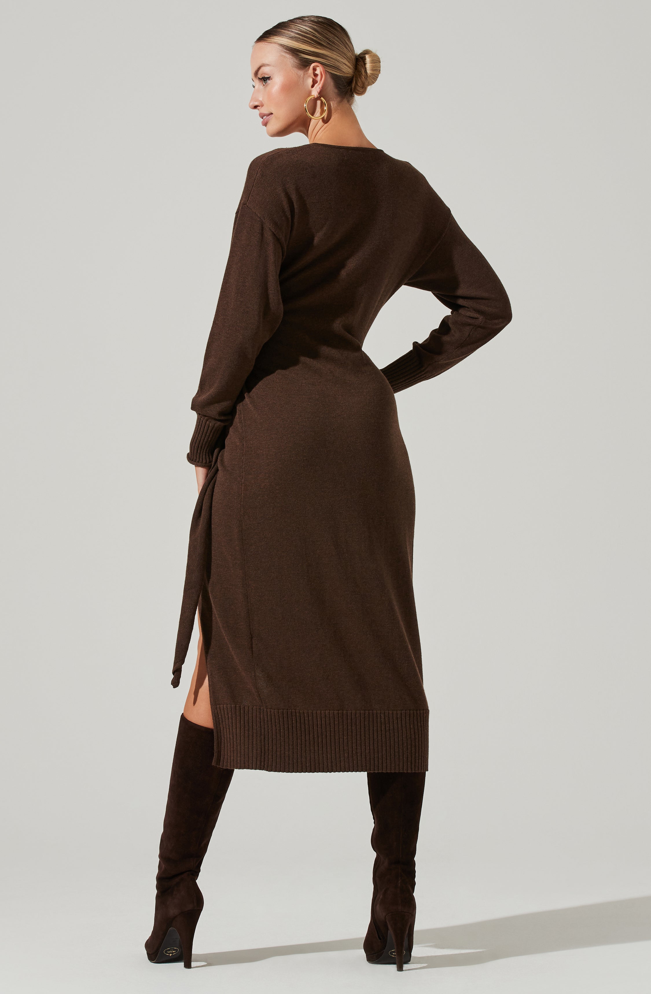 Mazzy Long Sleeve Wrap Midi Dress-Aljck