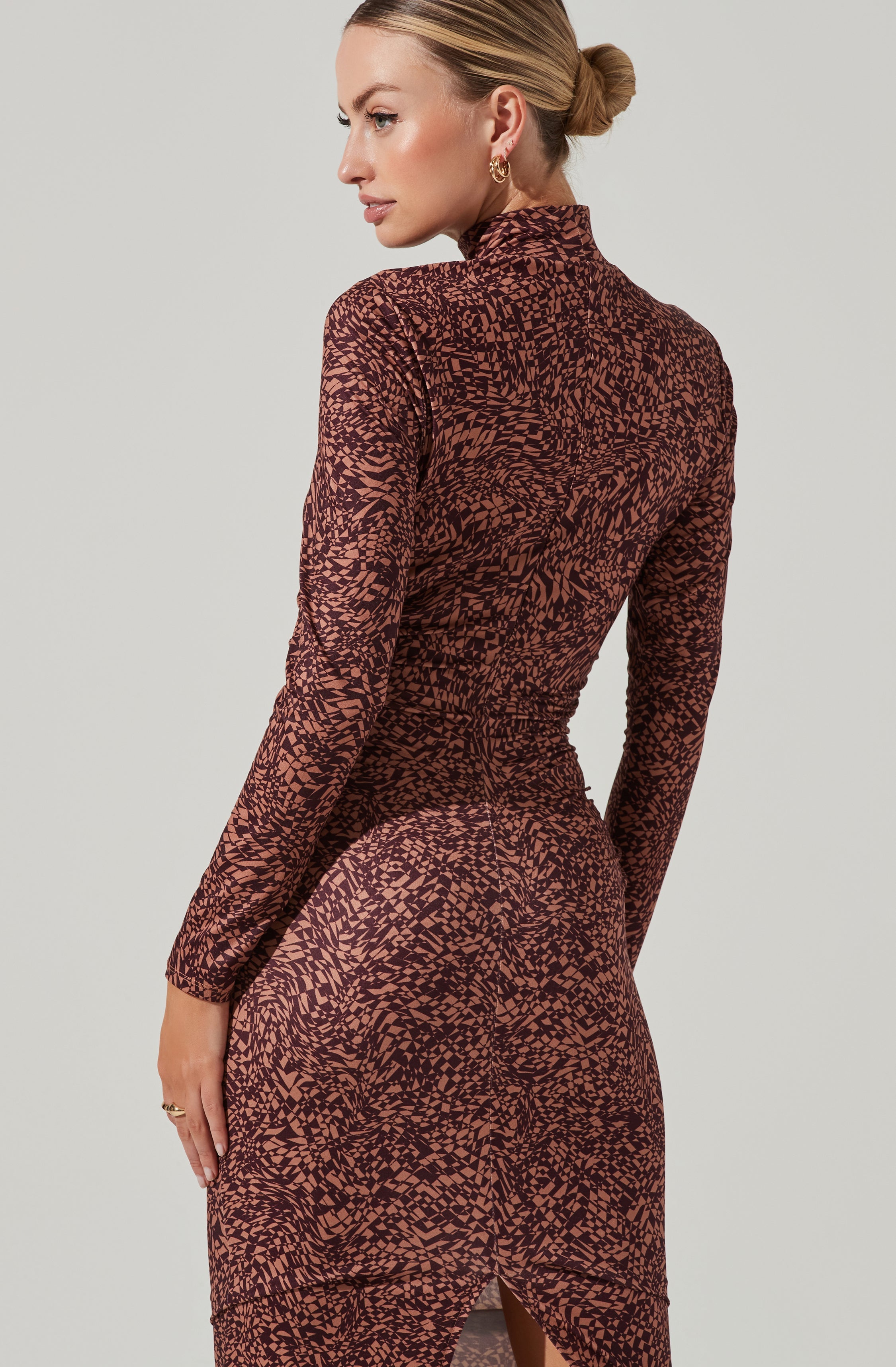 Leighton Geo Print Cutout Midi Dress-Aljck
