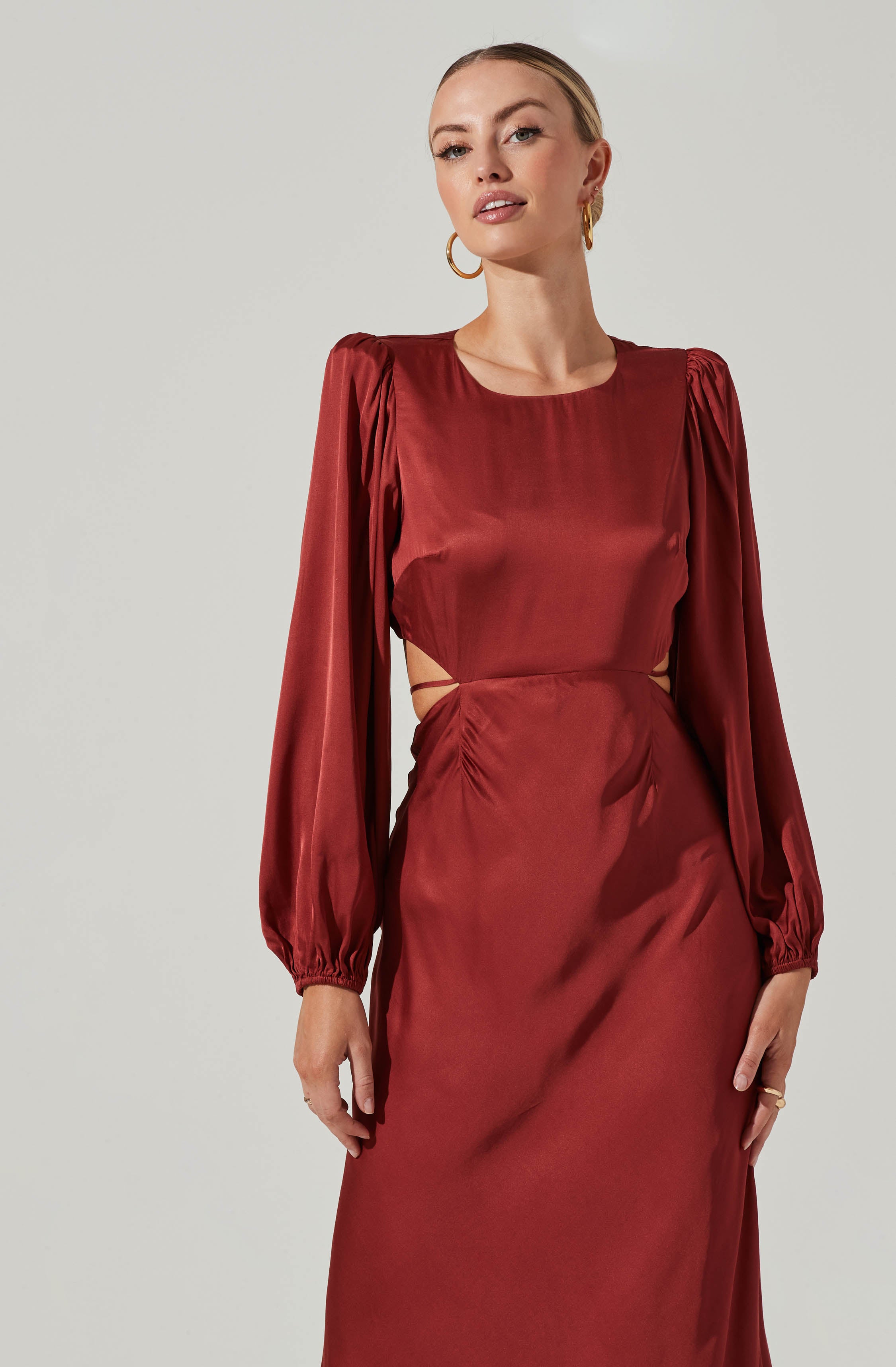Quinn Cutout Long Sleeve Midi Dress-Aljck