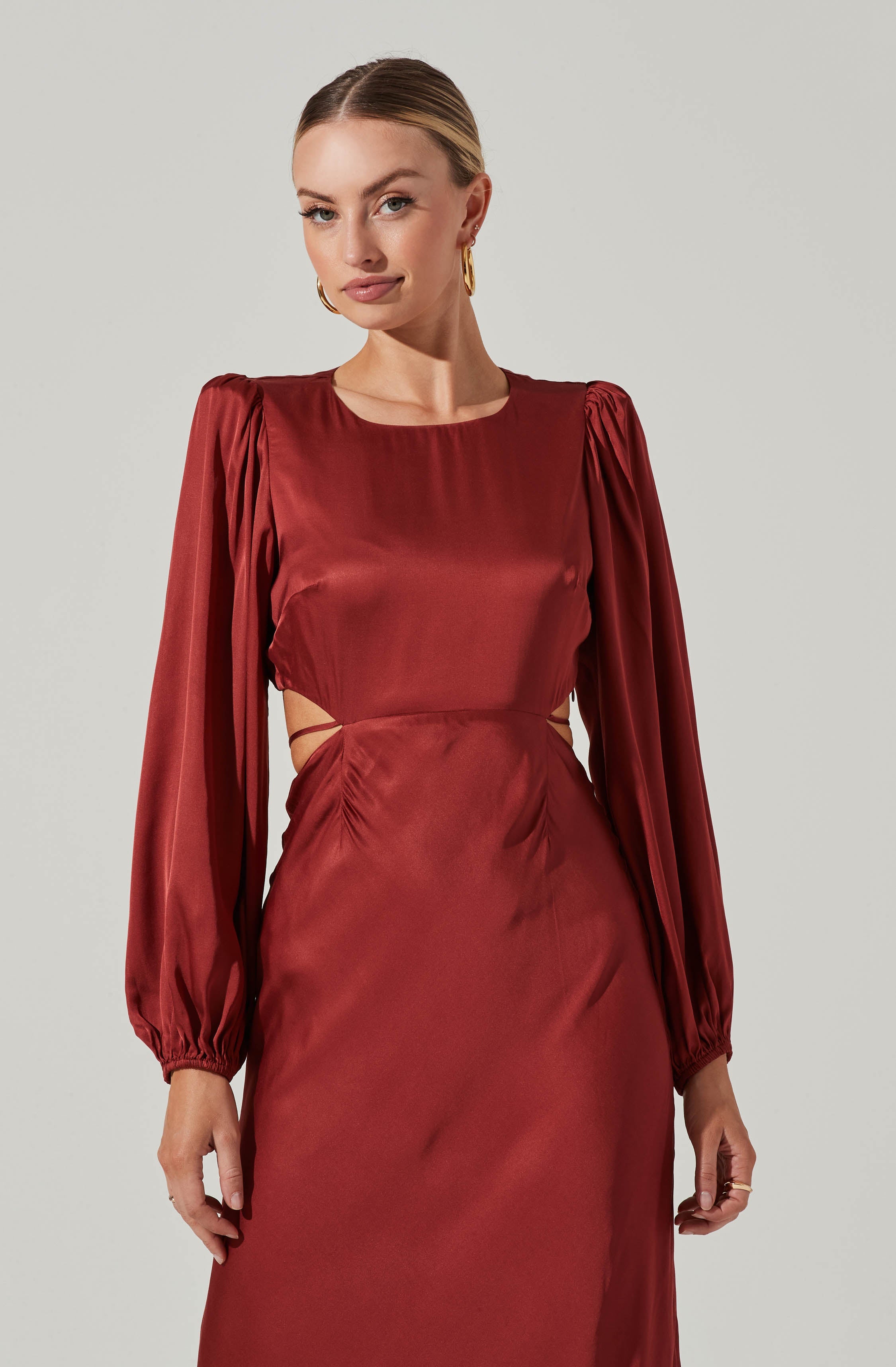 Quinn Cutout Long Sleeve Midi Dress-Aljck