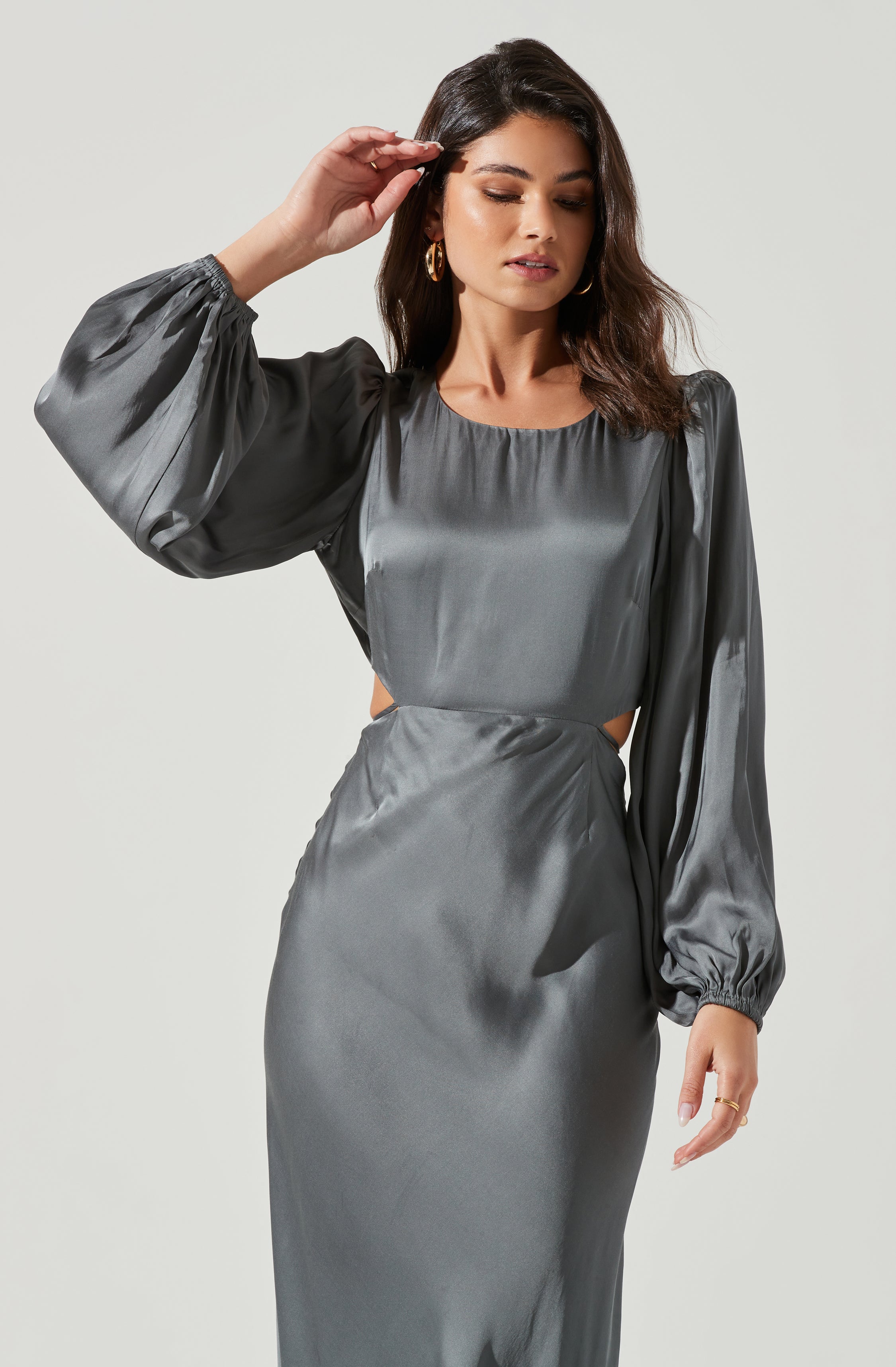 Quinn Cutout Long Sleeve Midi Dress-Aljck